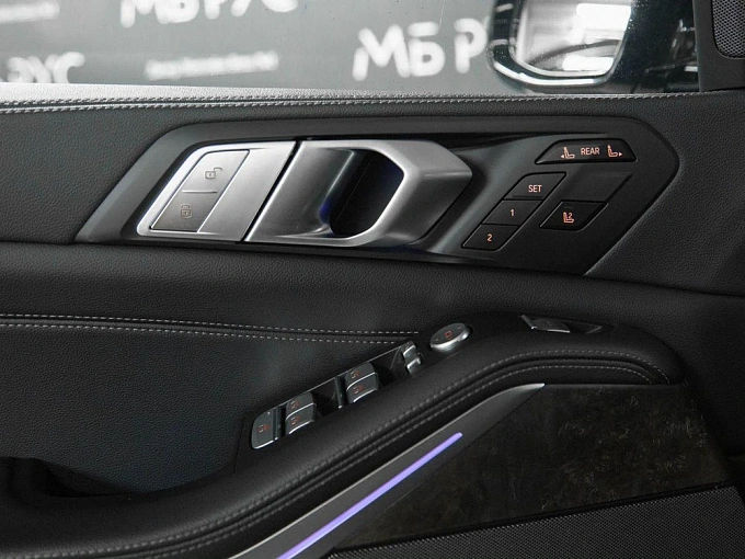 BMW X7 2019 3.0 AT 4WD (340 л.с.) фото 14