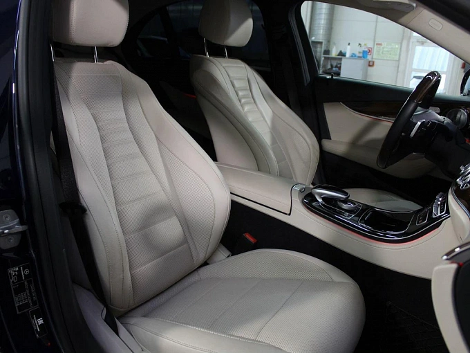 Mercedes-Benz E-Класс 2017 400 3.0 AT 4Matic (333 л.с.) фото 13