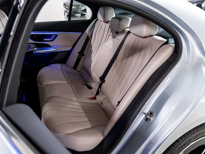 Mercedes-Benz E-Класс Серый Non metallic фото 10