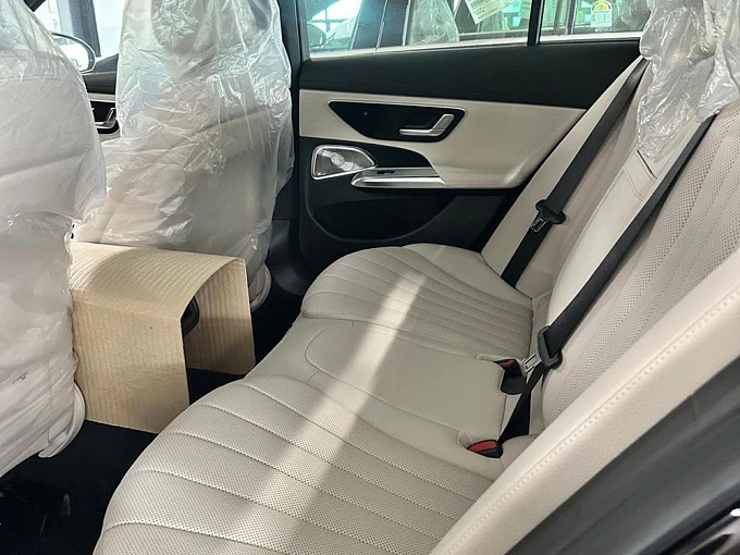 Mercedes-Benz E-Класс Черный Non metallic фото 3