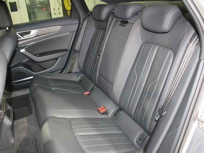 Audi A6 2021 2.0 AMT 4WD (245 л.с.) фото 16