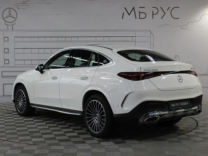 Mercedes-Benz GLC coupe Белый Non metallic фото 4
