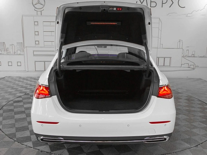 Mercedes-Benz E-Класс Белый Non metallic фото 17