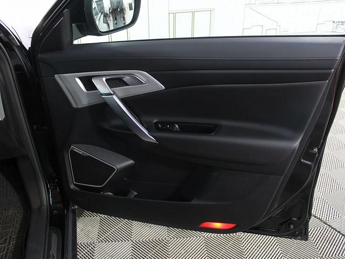 Geely Atlas 2019 2.4 AT (149 л.с.) фото 27