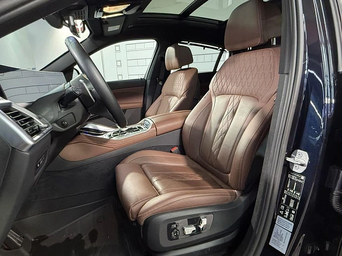BMW X6 2023 3.0 AT 4WD (381 л.с.) фото 18