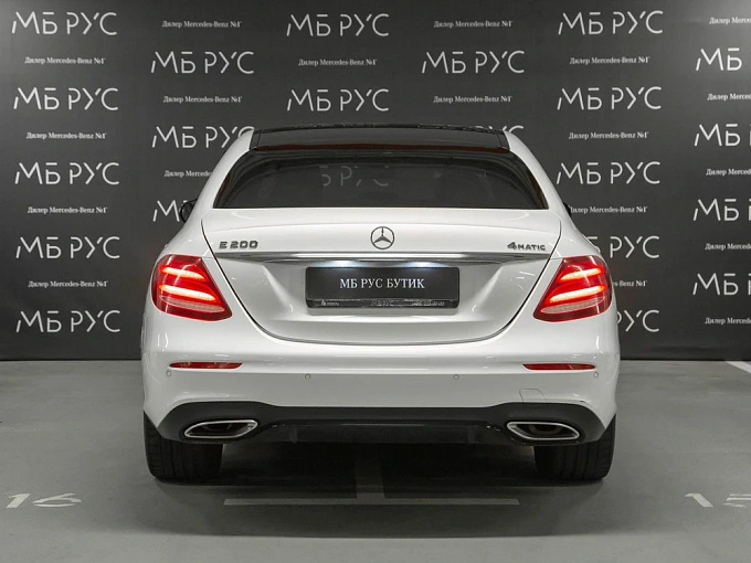 Mercedes-Benz E-Класс 2017 200 2.0 AT 4Matic (184 л.с.) фото 4