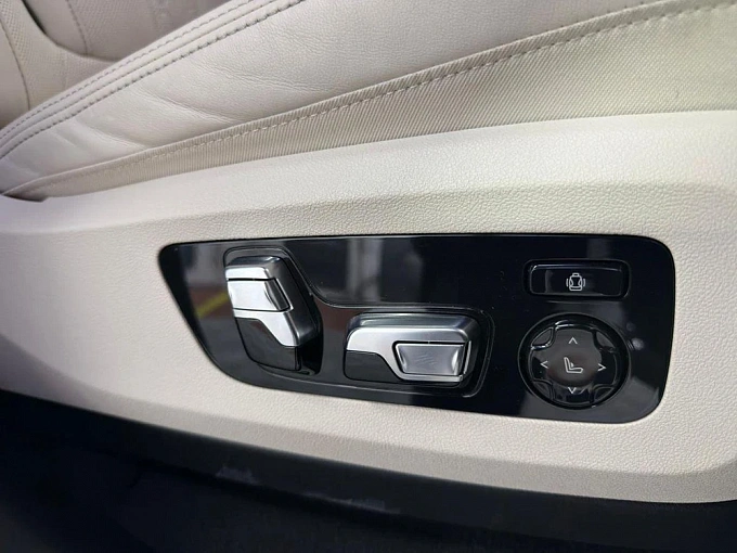 BMW X7 2022 3.0d AT 4WD (340 л.с.) фото 29