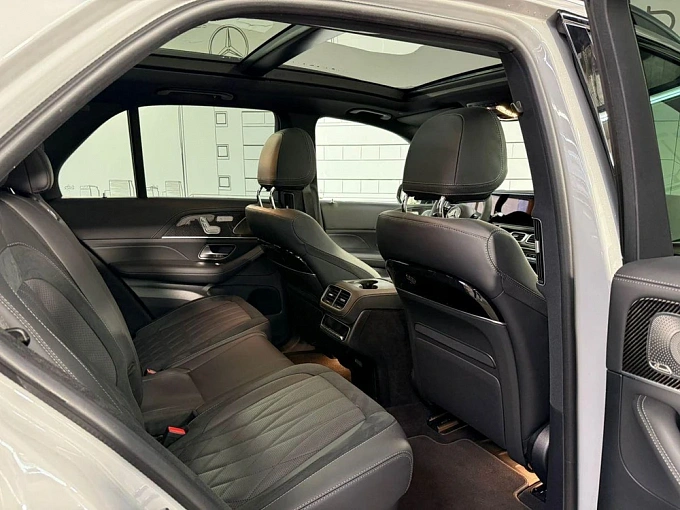 Mercedes-Benz GLE AMG 2025 63s AMG 4.0 AT 4Matic (612 л.с.) фото 15