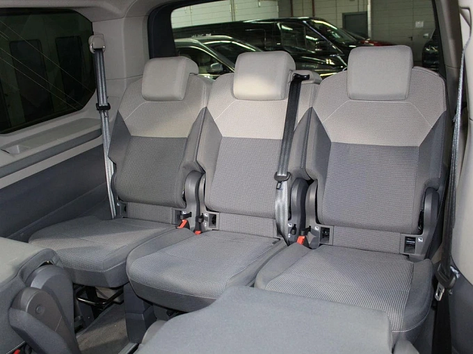 Volkswagen Multivan 2022 2.0d AMT (150 л.с.) фото 15
