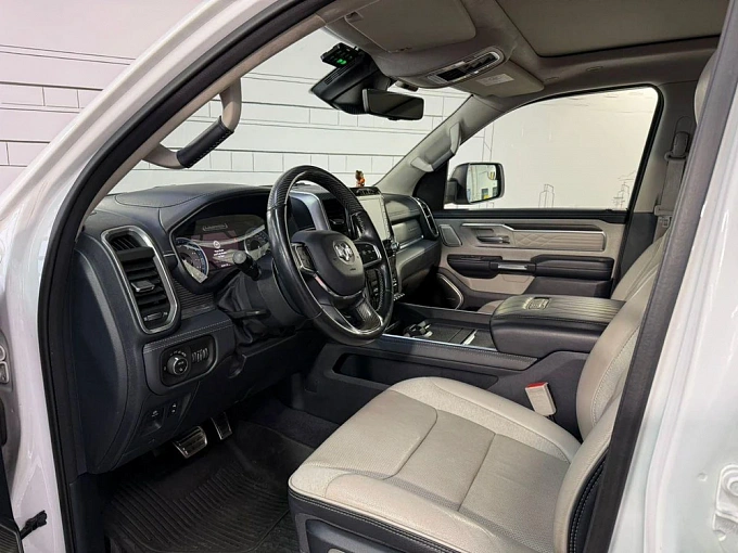 RAM 1500 2022 5.7 AT 4WD (395 л.с.) фото 10