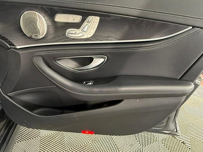 Mercedes-Benz E-Класс 2021 2.9d AT 4Matic (249 л.с.) фото 28