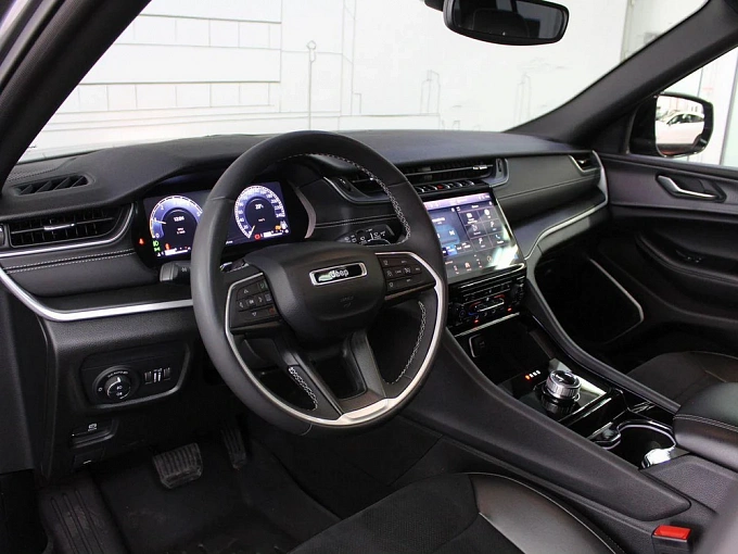 Jeep Grand Cherokee 2023 2.0 AT 4WD (272 л.с.) фото 10