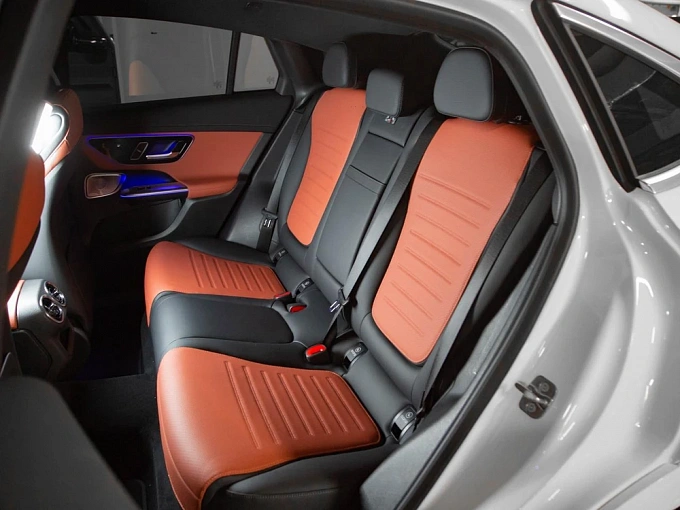 Mercedes-Benz GLC coupe Белый Non metallic фото 3