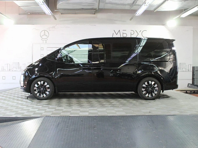 Hyundai Staria 2025 2.2d AT 4WD (177 л.с.) фото 3