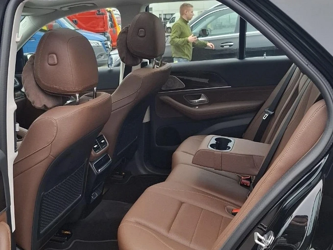 Mercedes-Benz GLE Черный Non metallic фото 12