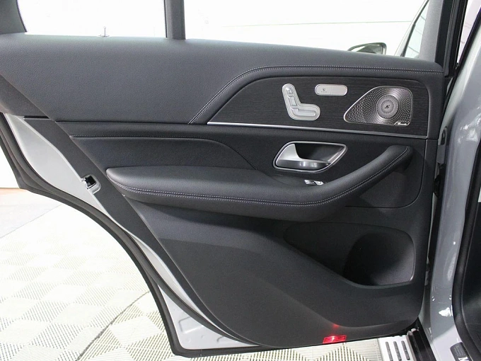 Mercedes-Benz GLE 2025 450 3.0 AT 4Matic (381 л.с.) фото 24