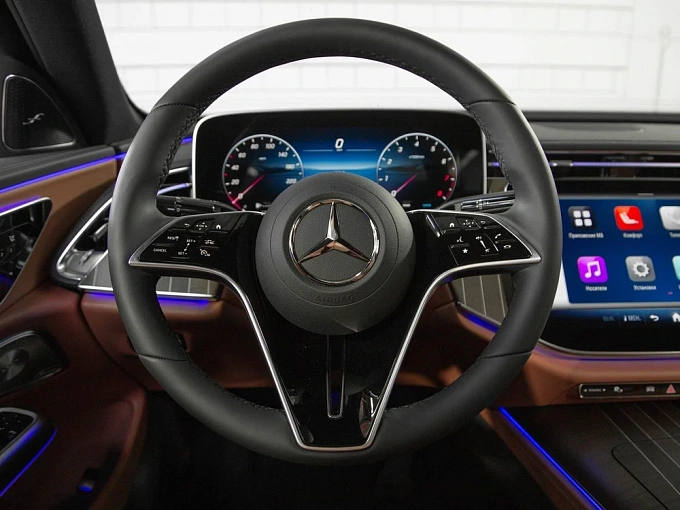 Mercedes-Benz E-Класс Белый Non metallic фото 25