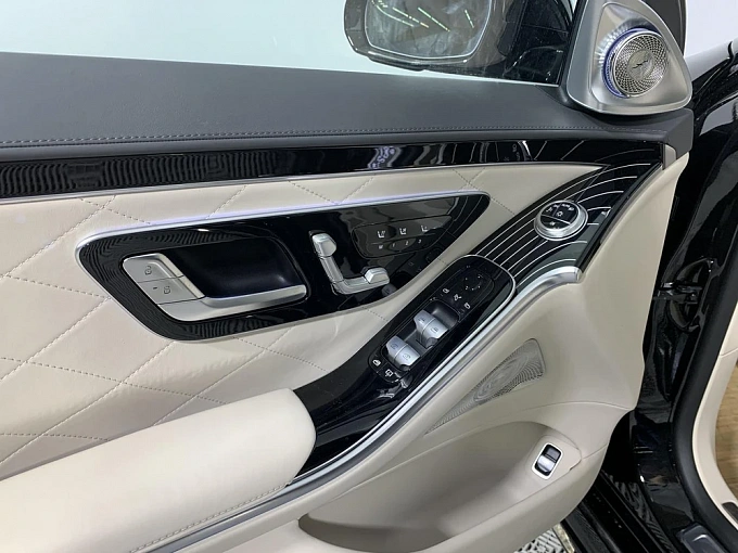 Mercedes-Benz S-Класс Черный Non metallic фото 24