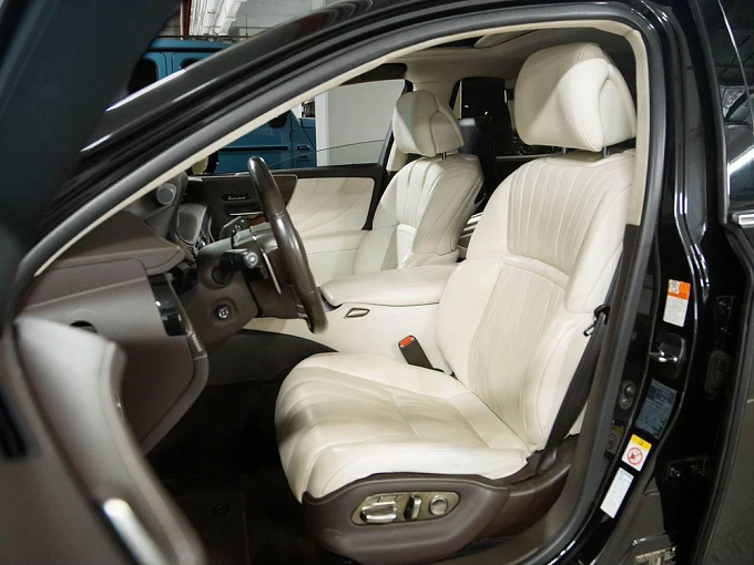 Lexus LS 2019 3.4 AT 4WD (417 л.с.) фото 7