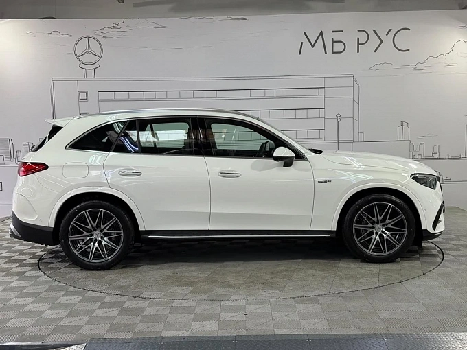 Mercedes-Benz GLC AMG Белый Non metallic фото 5