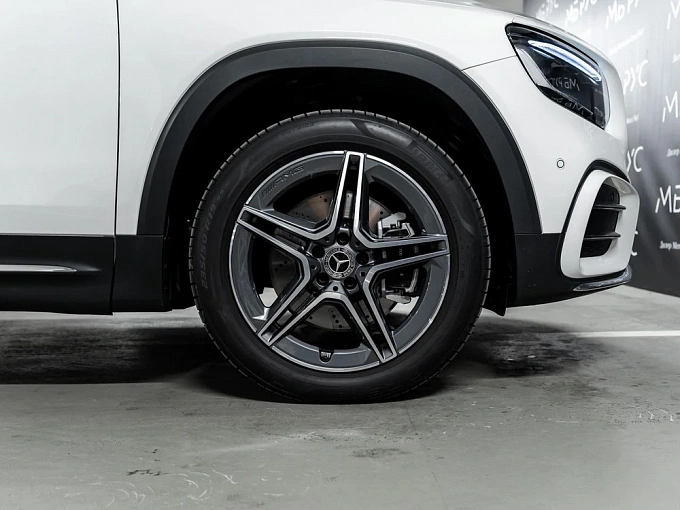Mercedes-Benz GLB Белый Non metallic фото 12