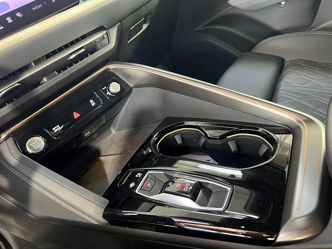 Audi Q5 2025 2.0 AMT 4WD (204 л.с.) фото 24
