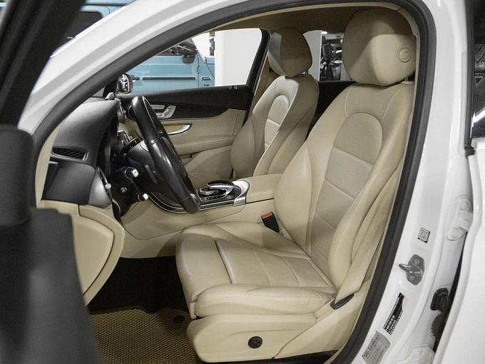 Mercedes-Benz GLC coupe 2017 250 2.0 AT 4Matic (211 л.с.) фото 8