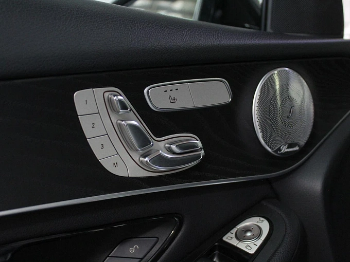 Mercedes-Benz GLC 2018 250 2.0 AT 4Matic (211 л.с.) фото 21