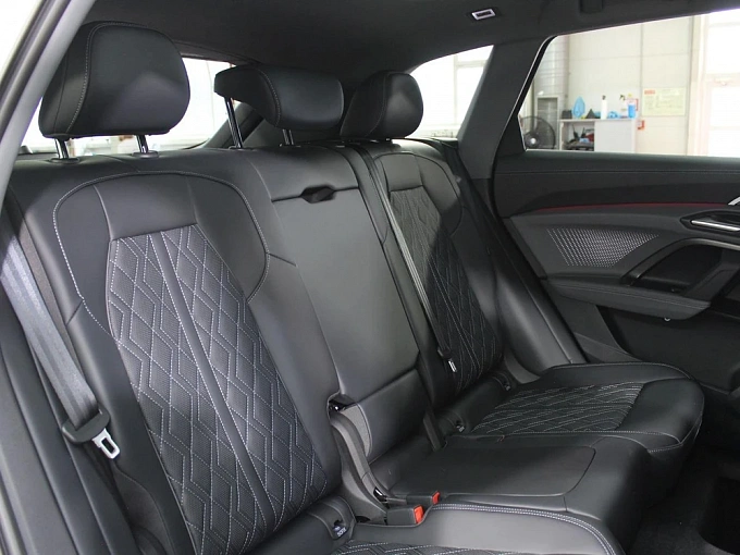Audi Q5 Белый Non metallic фото 17