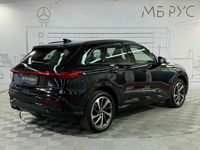 Audi Q5 Черный Non metallic фото 6