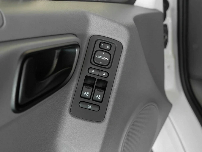 Foton Toano PRO Белый Non metallic фото 17