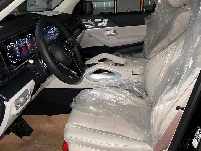 Mercedes-Benz GLE Черный Non metallic фото 4