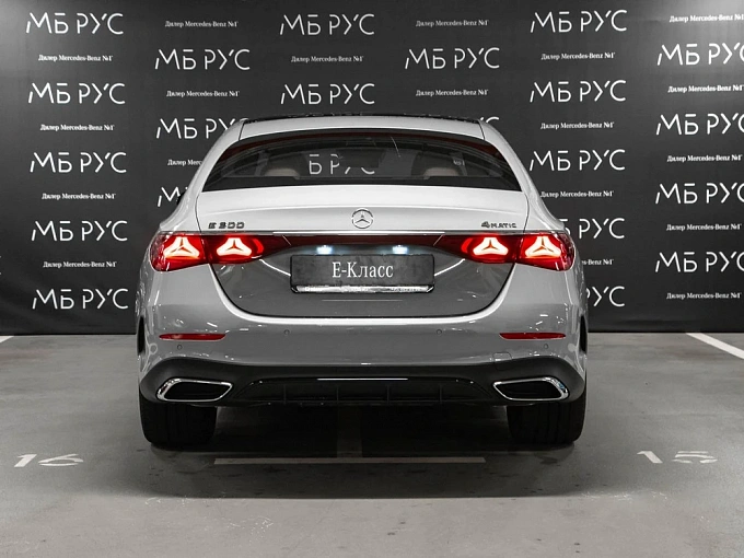 Mercedes-Benz E-Класс Серый Non metallic фото 4