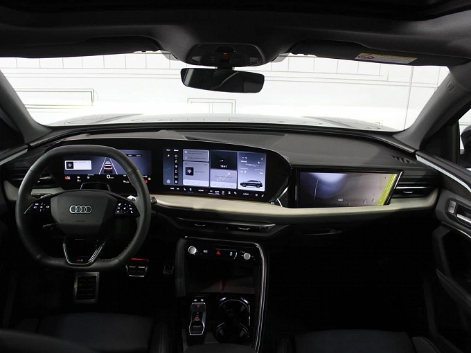 Audi Q5 Черный Non metallic фото 9