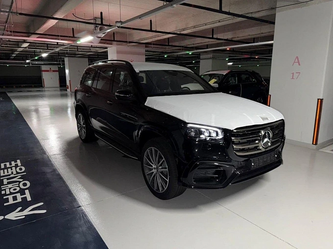 Mercedes-Benz GLS Черный Non metallic фото 2