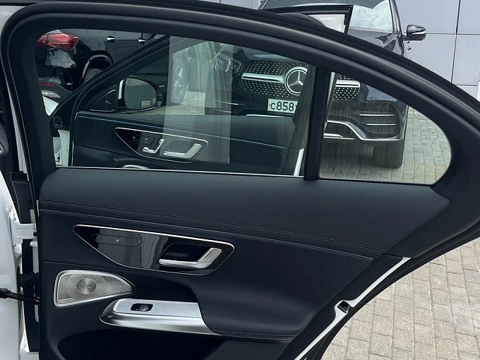 Mercedes-Benz E-Класс Белый Non metallic фото 20