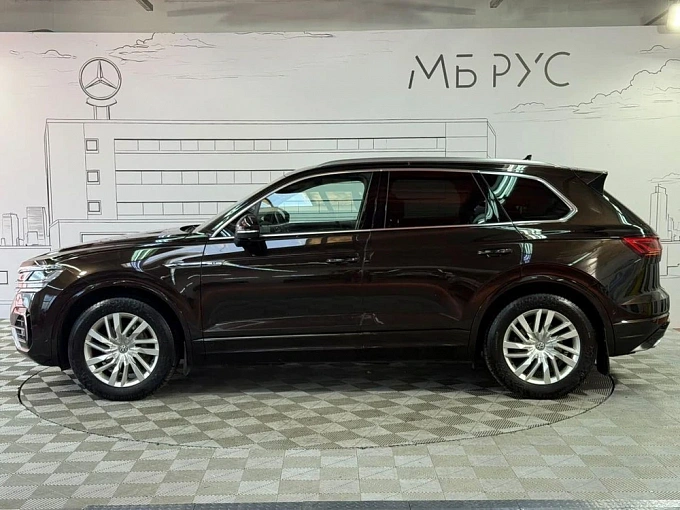 Volkswagen Touareg 2018 3.0d AT 4WD (249 л.с.) фото 3
