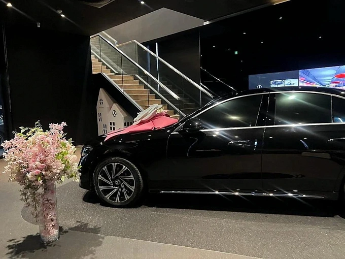 Mercedes-Benz E-Класс Черный Non metallic фото 11