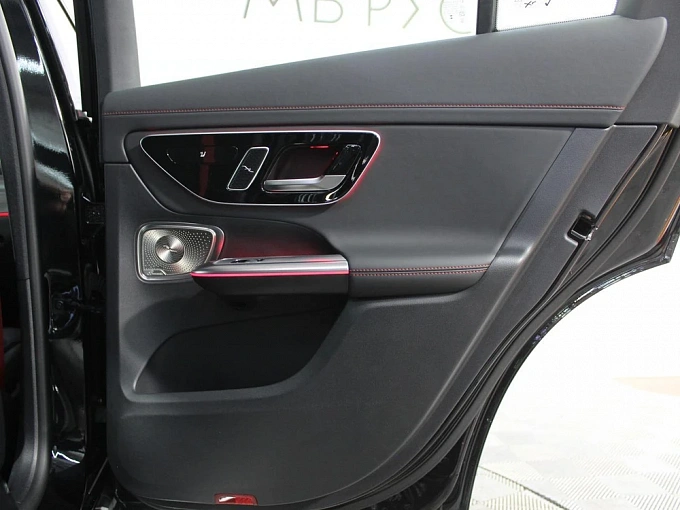 Mercedes-Benz GLC AMG Черный Non metallic фото 34