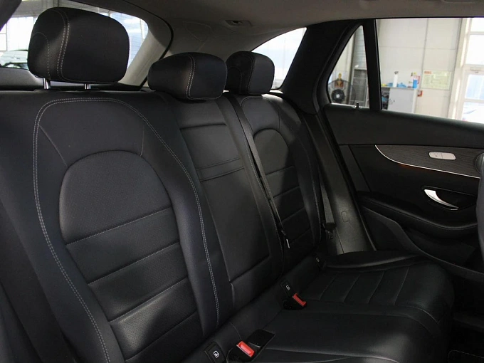 Mercedes-Benz GLC 2018 250 2.0 AT 4Matic (211 л.с.) фото 17