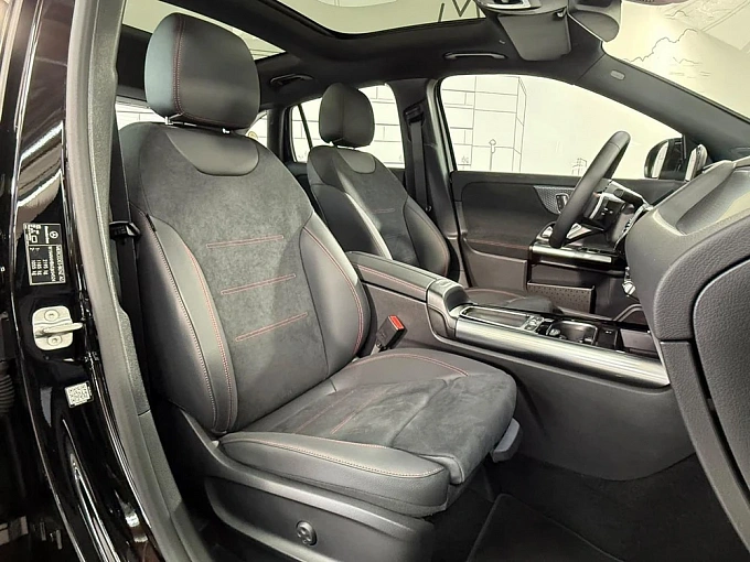 Mercedes-Benz GLA Черный Non metallic фото 24