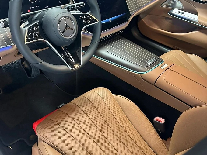 Mercedes-Benz E-Класс Белый Non metallic фото 9