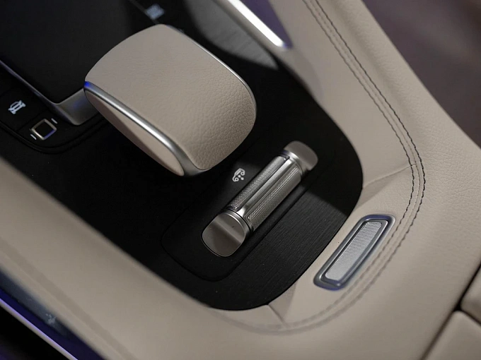 Mercedes-Benz GLS Серый Non metallic фото 25