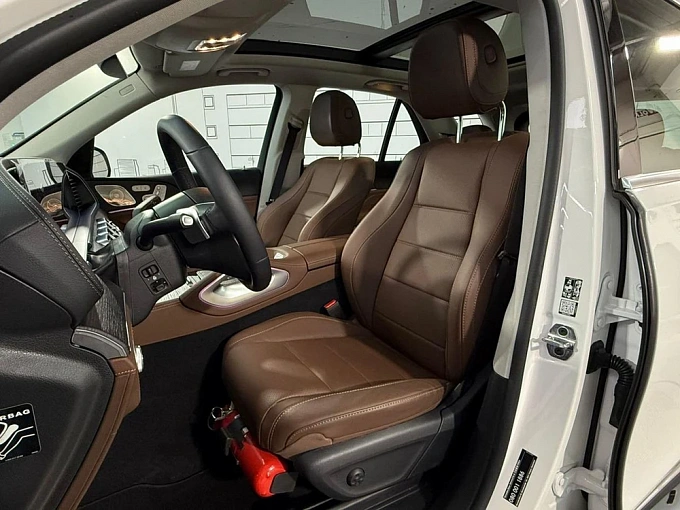 Mercedes-Benz GLE Белый Non metallic фото 11