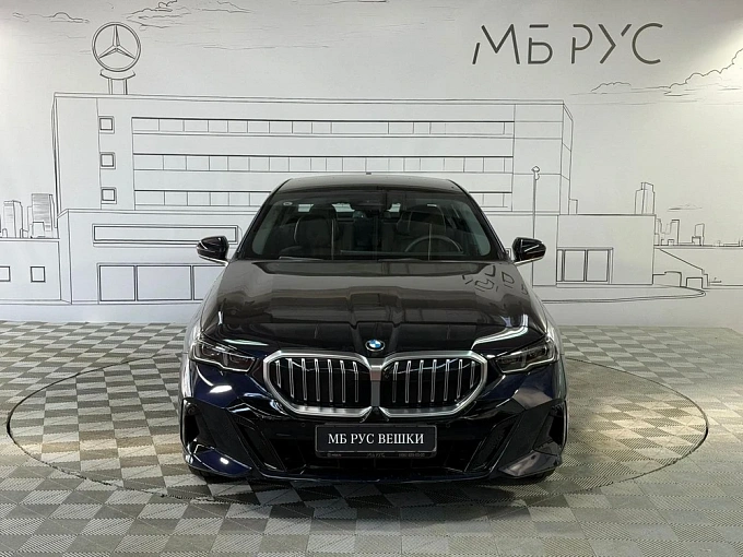 BMW 5 серии Черный Non metallic фото 5
