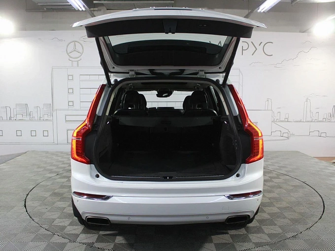 Volvo XC90 2016 2.0d AT 4WD (5 мест) (235 л.с.) фото 18