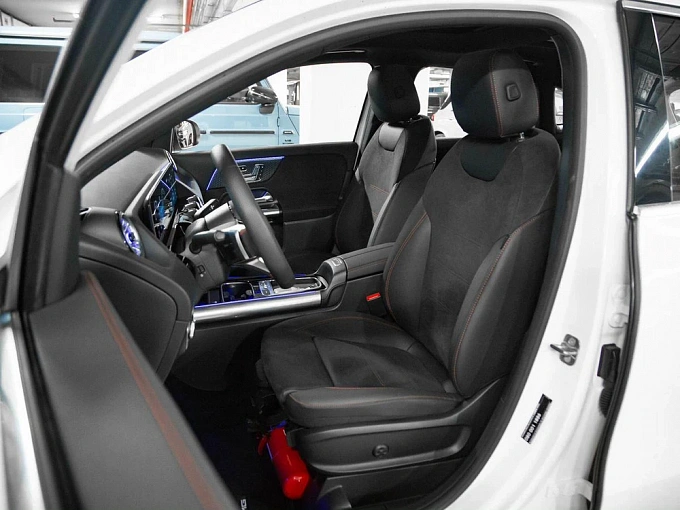 Mercedes-Benz GLA 2025 250 2.0 AMT 4Matic (224 л.с.) фото 8