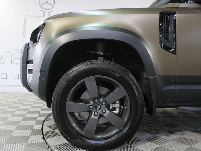 Land Rover Defender 2021 2.0d AT 4WD (200 л.с.) фото 17