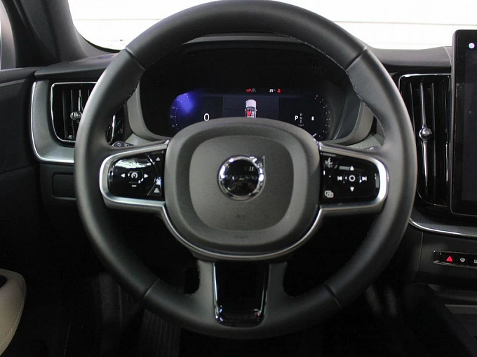 Volvo XC60 2025 2.0 AT 4WD (250 л.с.) фото 22
