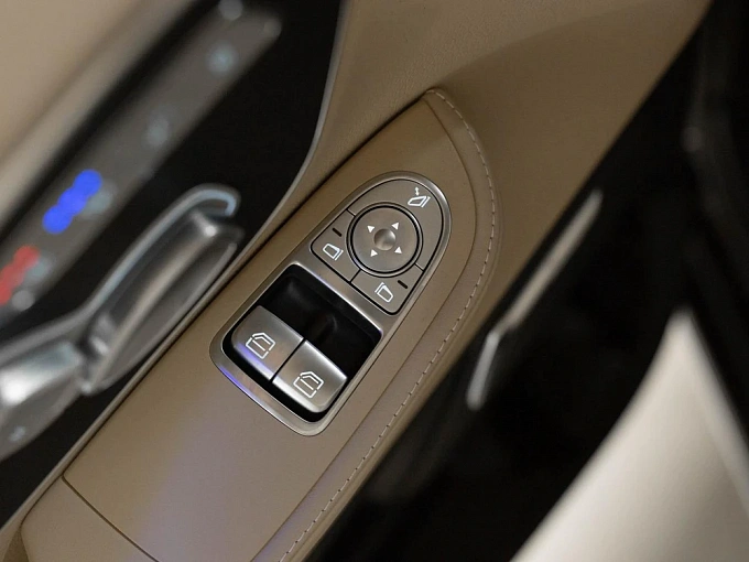 Mercedes-Benz V-Класс Черный Non metallic фото 16